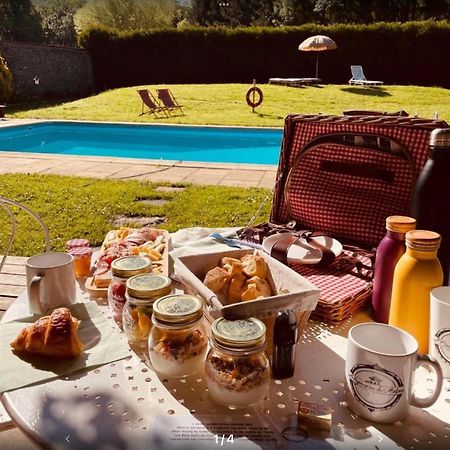 Le Colombier De Malpas Bed & Breakfast Quingey ภายนอก รูปภาพ