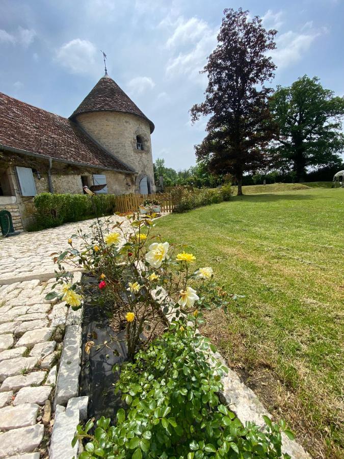 Le Colombier De Malpas Bed & Breakfast Quingey ภายนอก รูปภาพ