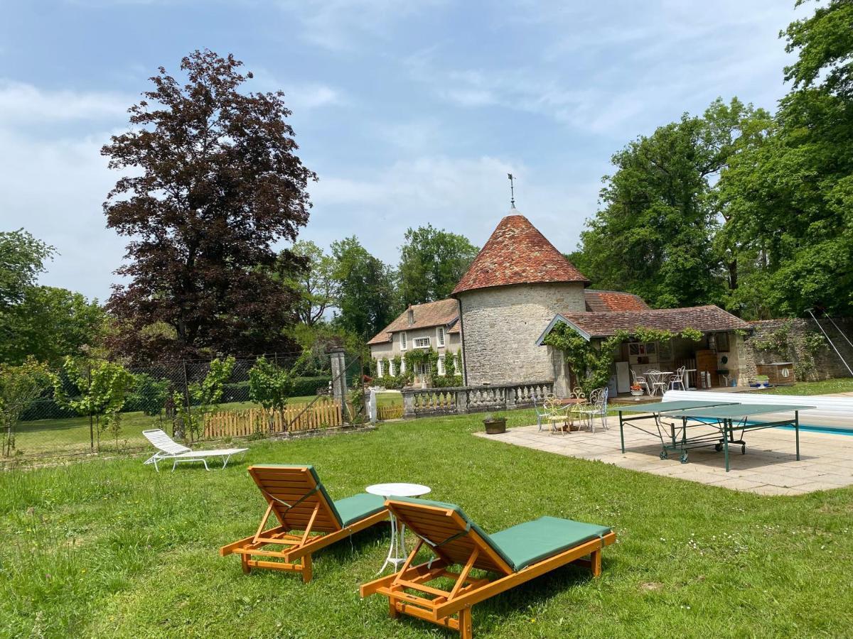 Le Colombier De Malpas Bed & Breakfast Quingey ภายนอก รูปภาพ