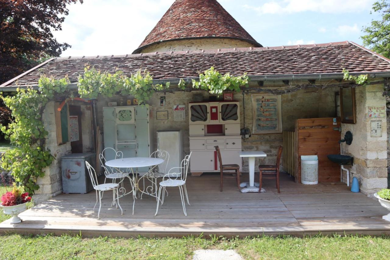Le Colombier De Malpas Bed & Breakfast Quingey ภายนอก รูปภาพ